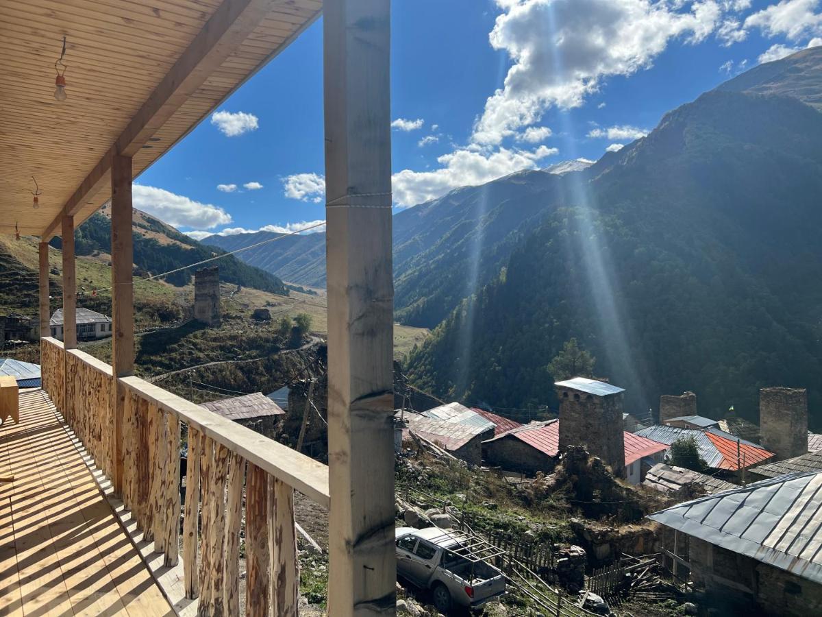 Guesthouse Ellie- Elisabeth Adishi Екстериор снимка